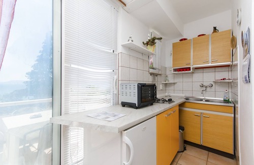 Novi Vinodolski Apartment | Apartments Jadrana (61711-A1) - Novi Vinodolski (Crikvenica)