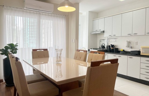 Barra Sul Apartment | Apartamento Charmoso e Confortável na Frente do Passeio San Miguel