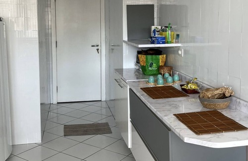 Tombo Apartment | Apartamento com Vista mar de Todos Aposento. Espaçoso e Elegante