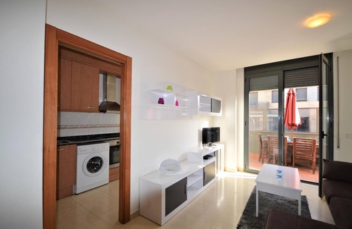 Sant Pere Pescador Apartment | Apart Delicies bx 1 - Barbecue, A/C, community garden and pool.