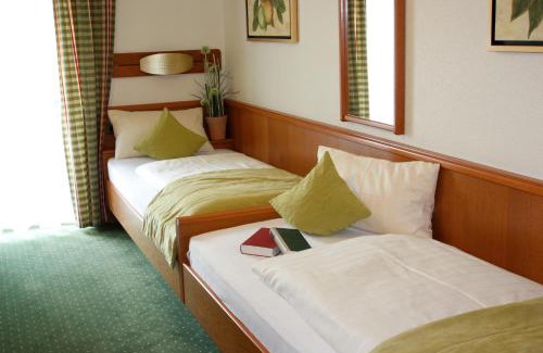 Safferstetten Hotel | Apart-Hotel Pension Roßmayer