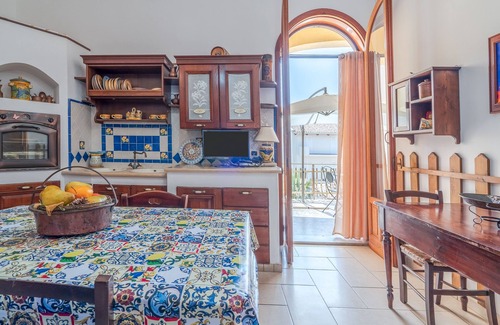Portopalo di Capo Passero Apartment | Apartment 'Casa Sicilia Bedda' with Sea View, Private Terrace and Wi-Fi