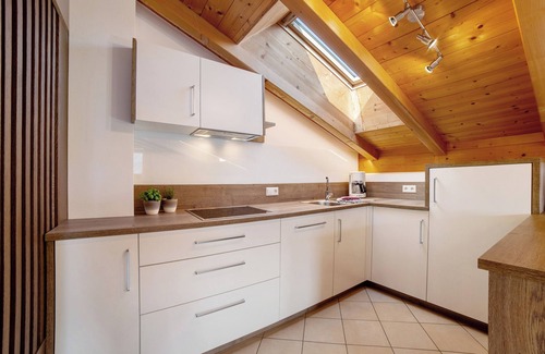 Ultimo Apartment | Apartment 'Zeppenhof' with Mountain View, Private Terrace and Wi-Fi