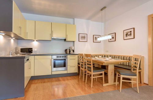 Sankt Anton am Arlberg Apartment | Apart La Vita 4-6 persons Apartment - Apart La Vita