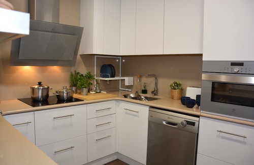 Passeig Maritim Apartment | Apart. Sofia: 50 meters from the beach, 100% renovated, Pool XL, A/C and garage.