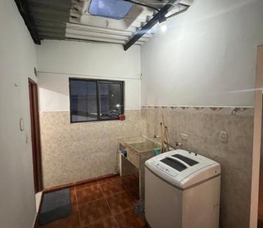Dosquebradas Apartment | Apartaestudio Central con Vista a la Naturaleza
