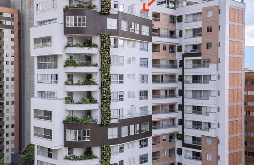 Buenos Aires Apartment | Apartaloft Luminoso y Moderno con Excelentes Vistas al Centro de Medellín