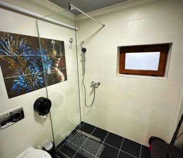 Botosani Apartment | Apartament 1 camera LUX situat la parter in complex ApartHotel Botosani 2