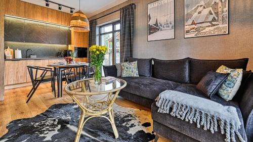 Bierutowice Apartment | Apartament 102 Orlik z Prywatną Sauną i Widokiem na Śnieżkę - 5D Apartments