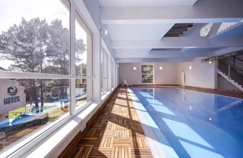 Poddabie Apartment | Apartament 12B Niebieskie Apartamenty Poddąbie dawniej Blue Marine z basenem krytym, odkrytym, salą zabaw, animacjami