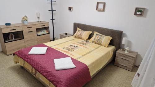 Floresti House | Apartament 3 Closca
