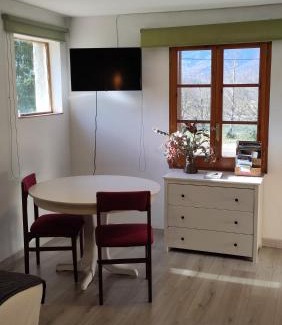 Sant Esteve d'en Bas Apartment | Apartament a Mas l'Erm
