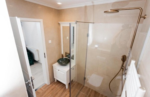 Bistrita Apartment | Apartament Carolyne