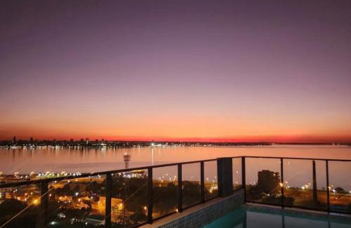 Encarnacion Apartment | Apartament central with river views, pool and garage