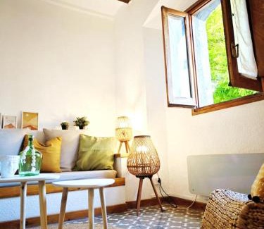Berga Apartment | Apartament Colònia Cal Rosal
