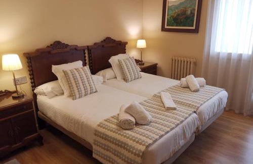 Cardona Apartment | Apartament El Miracle