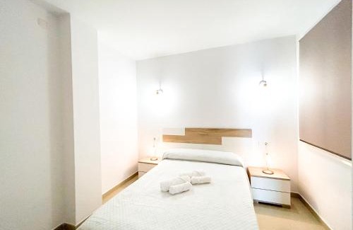 San Luis de Sabinillas Apartment | Apartamento en 1ª línea de la playa de Sabinillas con vistas al mar