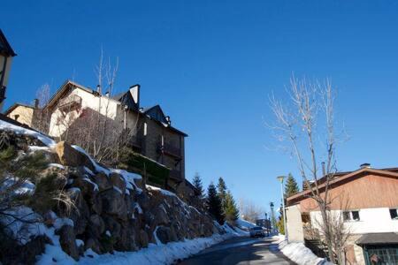 La Molina Apartment | Apartament Font dels Recons
