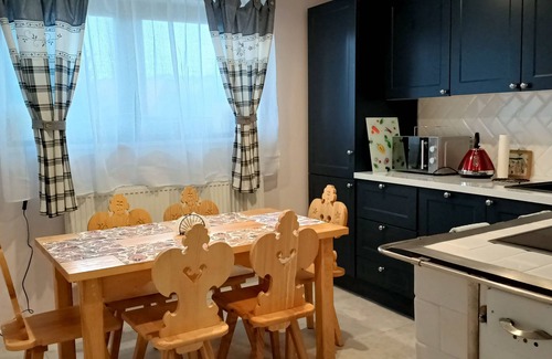 Zakopane Apartment | Apartament for 5-6 guests with bathroom and kitchen, mountain view, free parking
