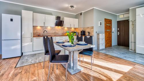 Swieradow-Zdroj Apartment | Apartament H7 z Pięknym Widokiem - 5D Apartments