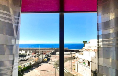 Playa San Juan Apartment | Apartament in 1st line from the sea in Playa San Juan