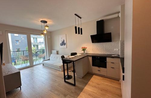 Wlochy Apartment | Apartament Nova Ochota, Tennis court, Train & Bus nearby
