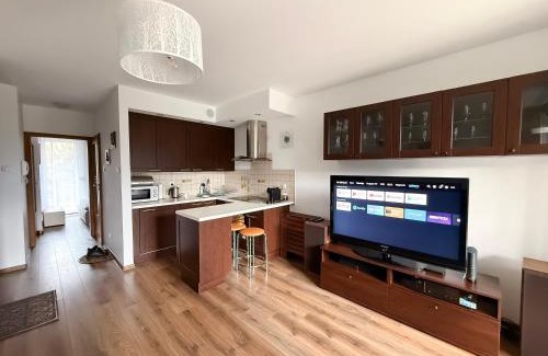 Polanica-Zdroj Apartment | APARTAMENT POD GWIAZDAMI, z dwoma ogródkami i dwoma tarasami