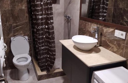Tirgu Neamt Apartment | Apartament