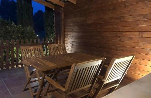 San Martin Sarroca Apartment | Apartament rural amb piscina i jardí