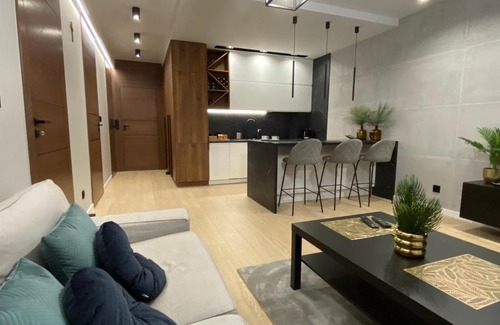 Mielec Apartment | Apartament Skrzydlaty z ogródkiem