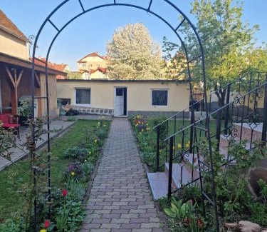 Rasnov Apartment | Apartament Teilor
