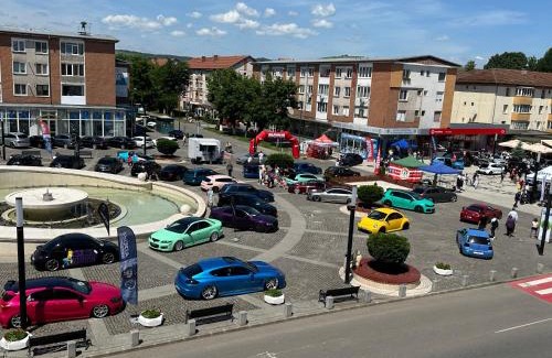 Hunedoara Apartment | Apartament ultra central 1