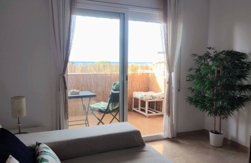 Comarruga Apartment | ¡apartamento Único con Barbacoa y Vistas al Mar!