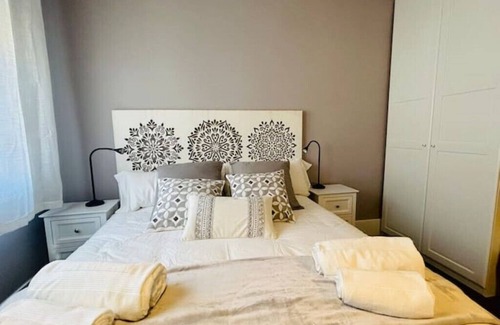 Terrassa Apartment | Apartamento 4 Habitaciones Terrassa Centro