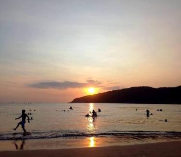 Vila Julia Apartment | Apartamento 500M da Praia Enseada, Guarujá