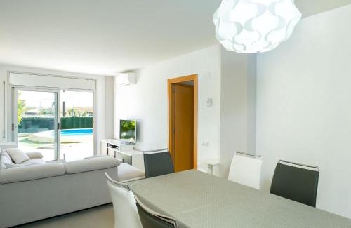 Vilatenim Apartment | Apartamento acogedor con piscina y jardín privados en Figueres - ES-228-115