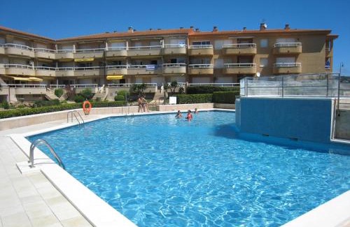 Els Griells Apartment | Apartamento acogedor en la playa con acceso directo al mar y piscina en L'Estartit - ES-323-22