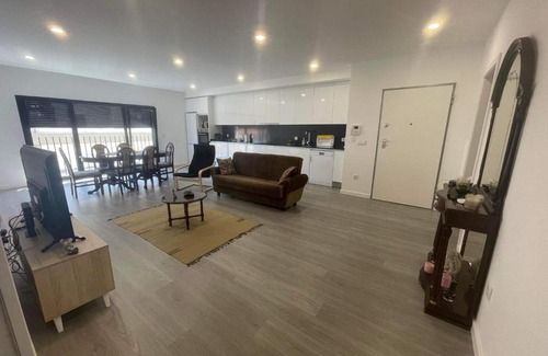 Tondela Apartment | Apartamento amplo e moderno - perto do estádio futebol