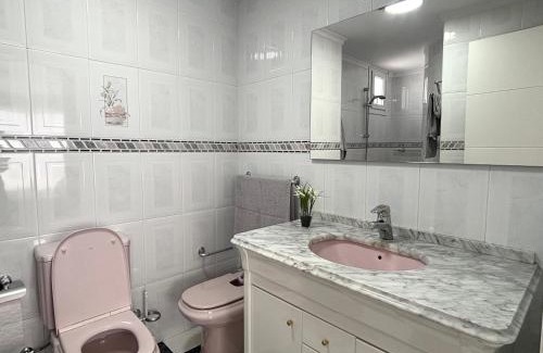 Caleta de Velez Apartment | Apartamento Brisas del Puerto
