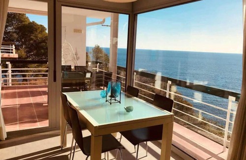 Salionc Apartment | Apartamento Cala Salionç Playa frente a la playa