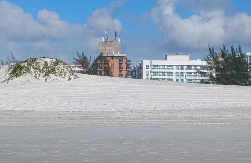 Algodoal Apartment | Apartamento charmoso em frente a praia em Cabo Frio