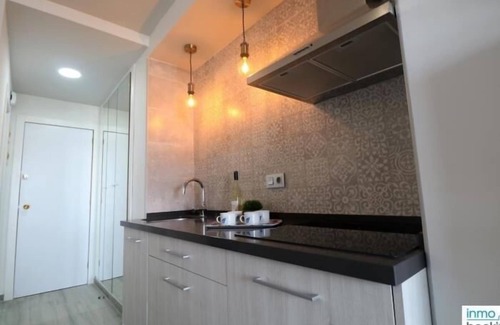 Salou Apartment | Apartamento climatizado, con piscina y céntrico