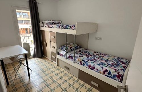 Sant Marti de Tous Apartment | Apartamento con terraza 4 pax