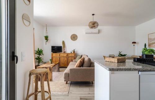 Espartal Apartment | Apartamento Colibri - stylish interior & near the beach