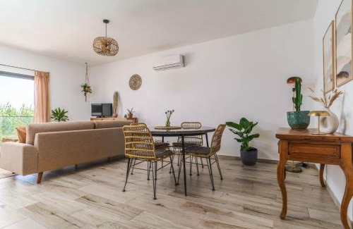 Espartal Apartment | Apartamento Colibri - stylish interior & near the beach