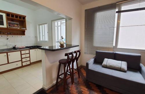 Menino Deus Apartment | Apartamento com espaço para home Office no Menino Deus ao lado do shopping Praia de Belas