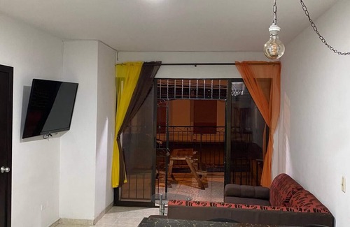 Cali Apartment | Apartamento comodo central