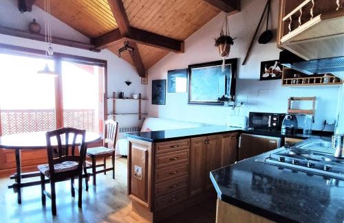 Sainte-Leocadie Apartment | Apartamento con piscina en Santa Leocadia