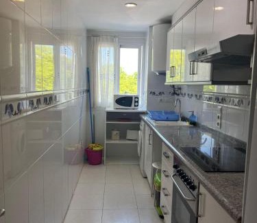 Grao de Gandia Apartment | Apartamento con piscina en la playa de Gandia SOLO FAMILIAS