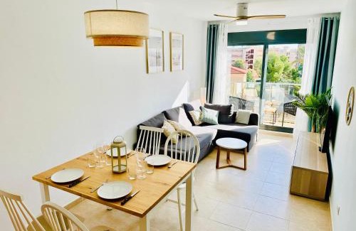 Miami Platja Apartment | Apartamento con Piscina y Jardín Fantástico Cala Sirenas - Nuevo